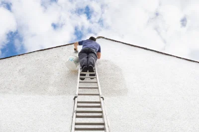 Peinture extérieure à Lanarce — façades et ravalement